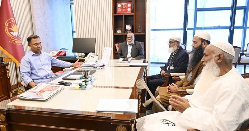 প্রধানমন্ত্রীর সঙ্গে ওয়াক্‌ফ প্রশাসকের সাক্ষাৎ