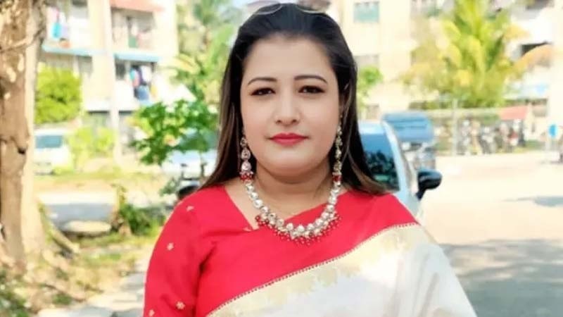 প্রকাশ্যে ক্ষমা চাইলেন বাউলশিল্পী হাসিনা সরকার