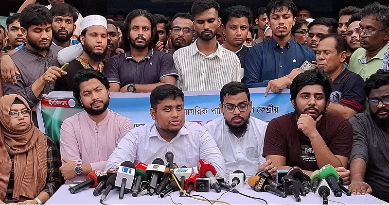 আ.লীগের মতো বিএনপিও পুলিশকে ব্যবহার করতে চাইছে: হাসনাত