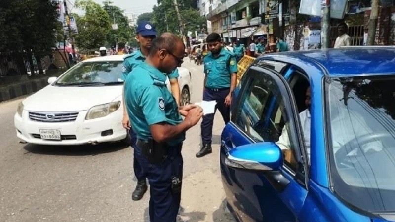 ট্রাফিক আইন ভাঙলে ডিমেরিট, ১২ পয়েন্টে বাতিল ড্রাইভিং লাইসেন্স