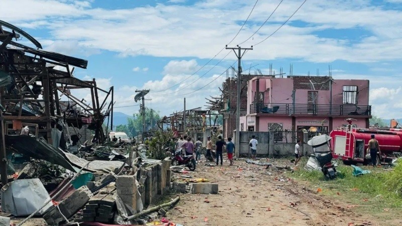 মিয়ানমারে ভয়াবহ বিস্ফোরণ, নিহত অন্তত ৫৫
