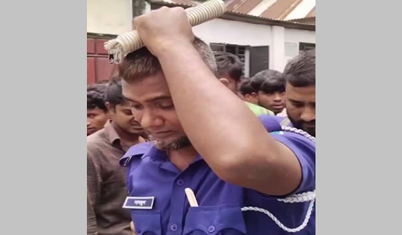 নিহতের মরদেহ উদ্ধার করতে গিয়ে পুলিশ সদস্য পেলেন নিজ ছেলের লাশ
